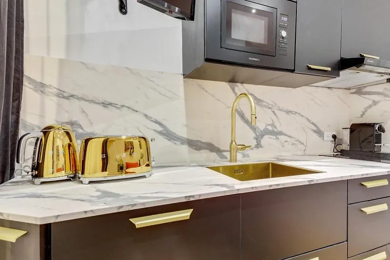 210 Chanel - Superbe A Appartement *