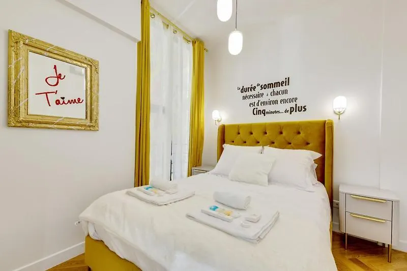 210 Chanel - Superbe A Apartment *